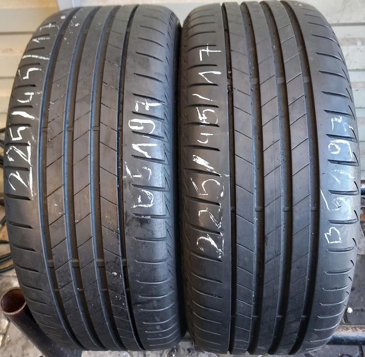 225/45/17 Bridgestone Turanza T005 H:BMW 94Y