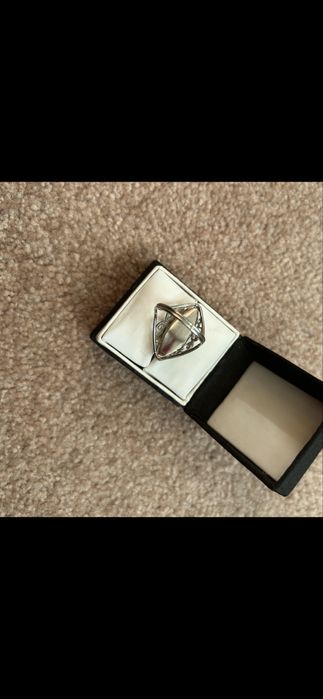 Pierścionek biżuteria