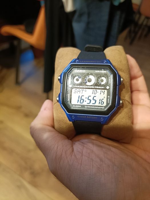 Zegarek Casio AE-1300WH-2AVEF