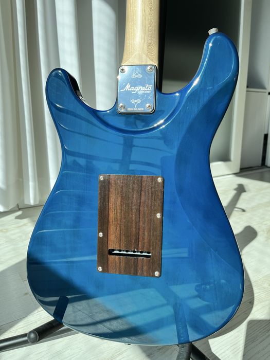 Elektryczna Gitara MAGNETO