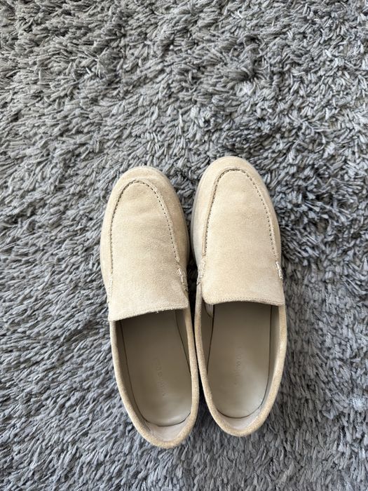 Beżowe mokasyny zamszowe Massimo Dutti 37