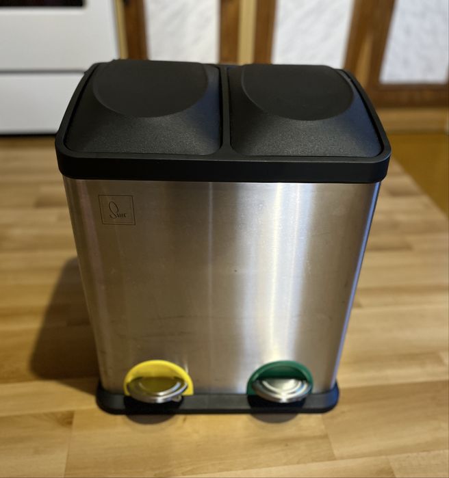 Kosz na smieci dwukomorowy