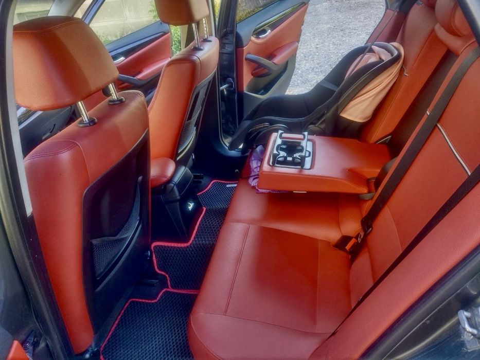 Продам BMW  X 1 в ідеально у стані або на обмін ( ьіле/ чорне) авто