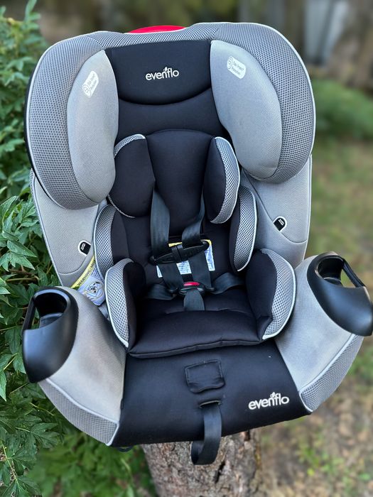 Автокрісло Evenflo Symphony All-in-one
