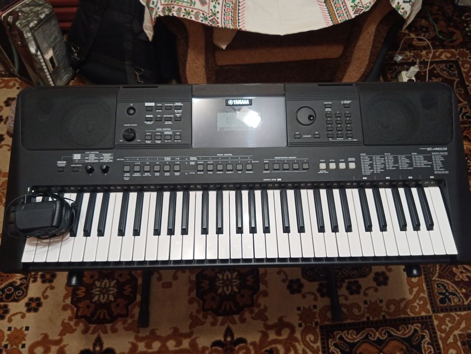 Сінтезатор PSR -E463, стан відмінний.