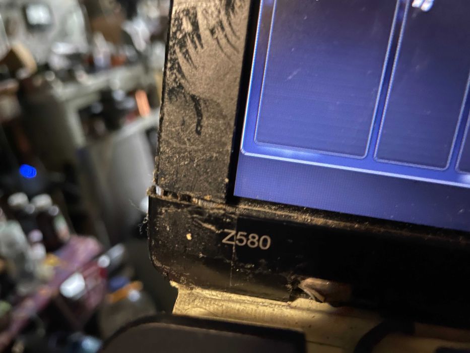 LENOVO Z580 - а также рабочий планшет LENOVO