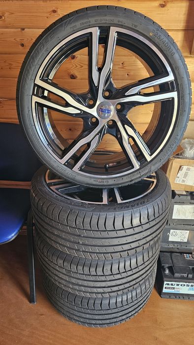 Jantes e pneus como novos