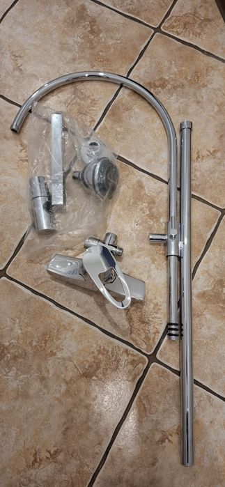 Nowy zestaw prysznicowy chrom