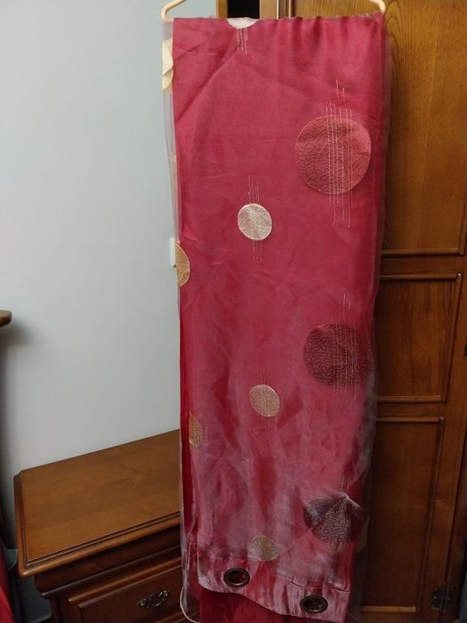 Varios cortinados423596167141140481