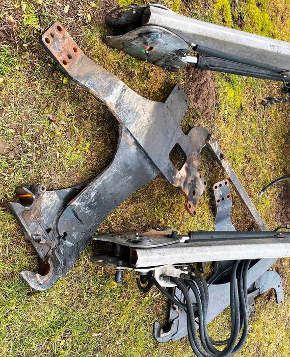 MX MAILLEUX Adaptacja Konsola Rama  New Holland Case mxm 140 6-cio cyl