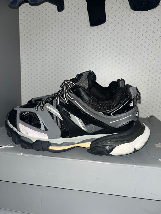 Balenciaga Track