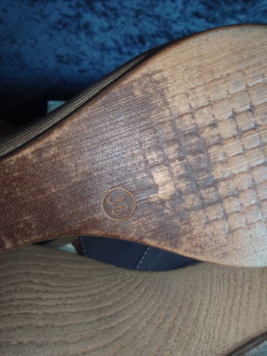 Sandały Lasocki r. 36 / używane