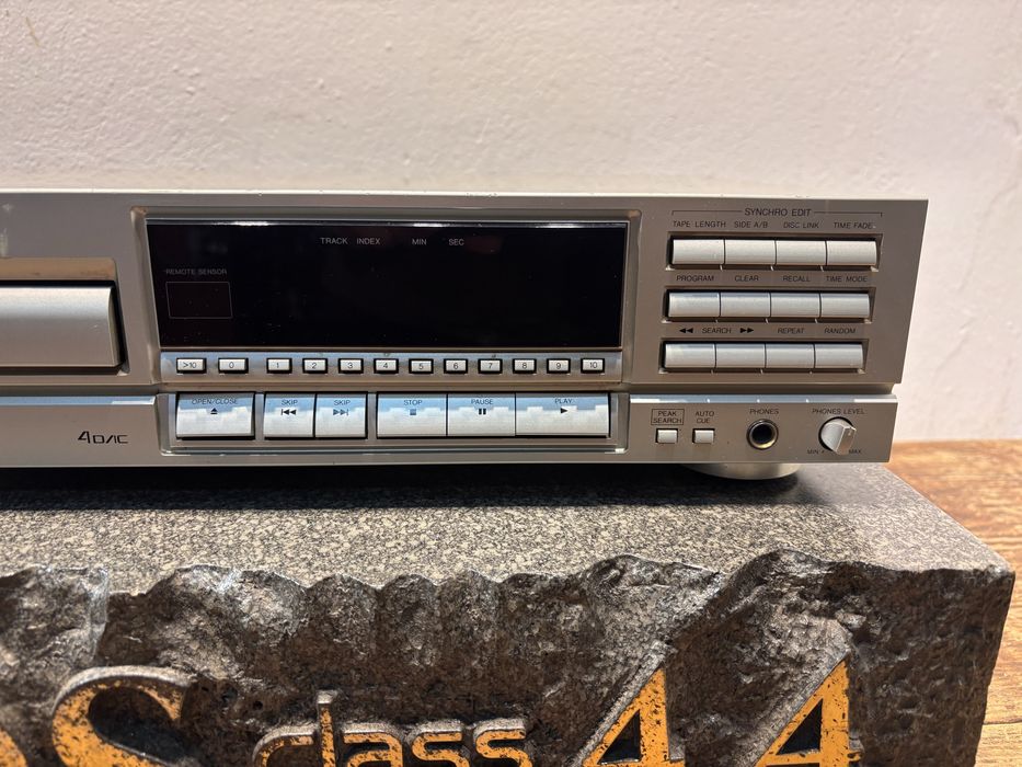 Odtwarzacz CD Technics SL PG 420 A