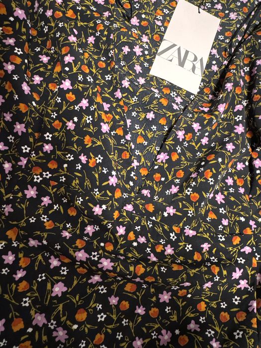 Sukienka Zara w kwiaty xl l czarna