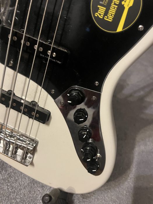 Gitara basowa marcus miller v3