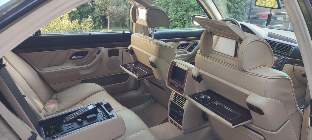 Wynajem auta z kierowcą do ślubu – BMW 750iL E38 (1999)