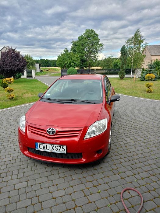 Sprzedam toyotę Auris 1.4 D4D