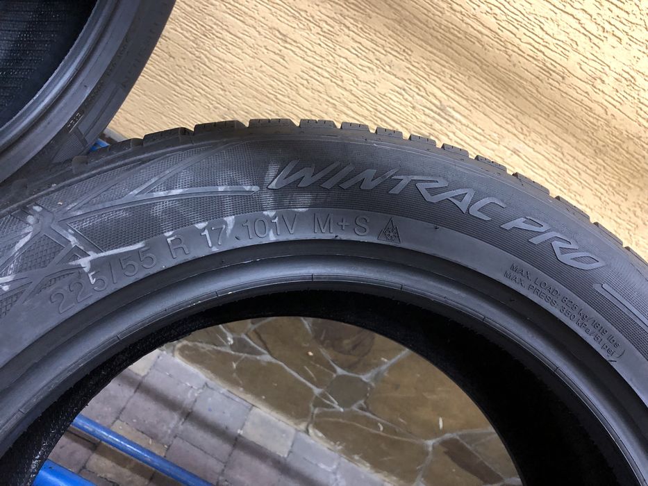 Зимові шини 225/55 R17 VREDESTEIN