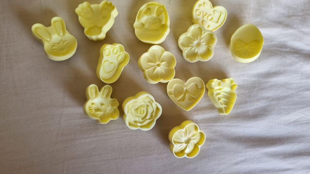 Molde ejetor de brigadeiro