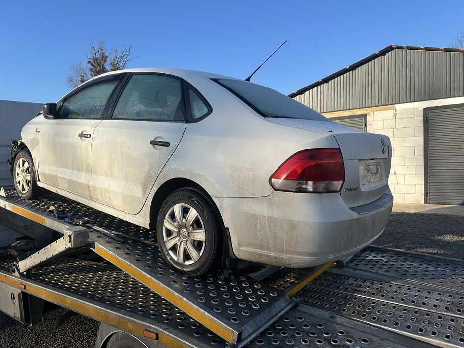 Двери Поло седан Polo sedan