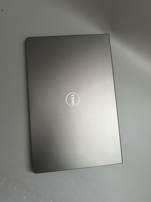 Ігровий ноутбук Dell Vostro 5568 i7-7500U nVidia GeForce 940MX SSD