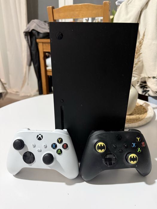 Xbox Series X dwa pady