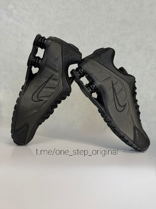 Nike Shox R4 (art. CW2626 003) оригінал!!!