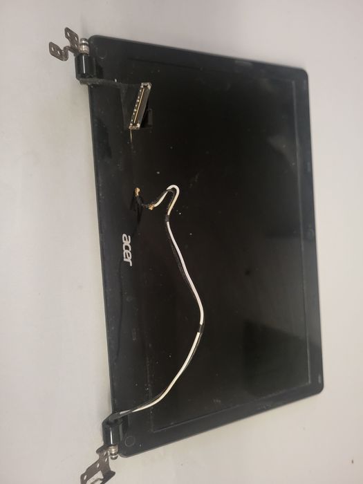Sprzedam klapę matrycy pasmo zawiasy do Laptopa Acer aspire V5 121 C72