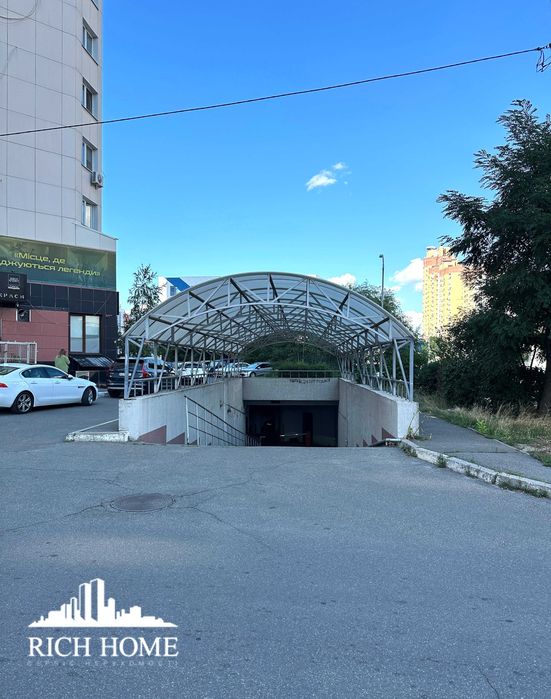 м Позняки, Мишуги 8а, Продаж підземного паркомісця без %