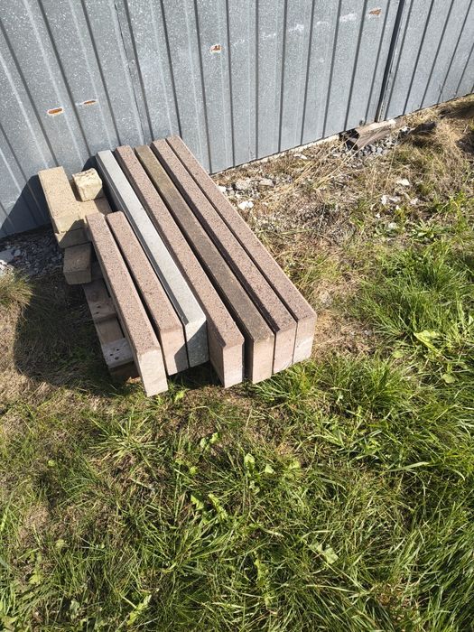 Obrzeże betonowe 6x20 brązowe