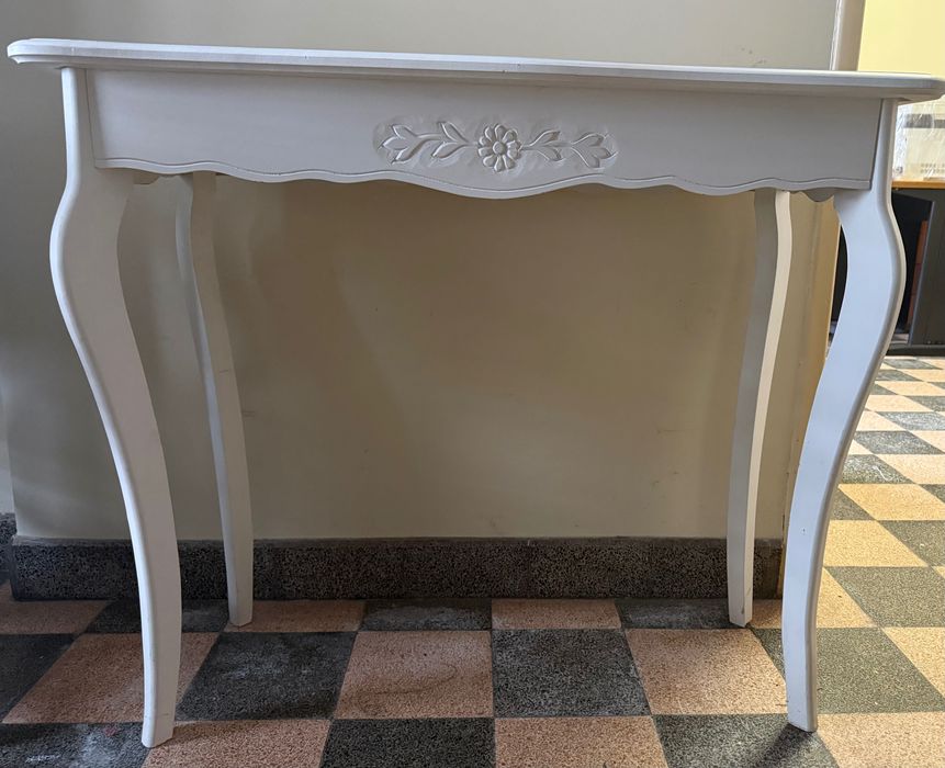 Aparador Branco com pormenor