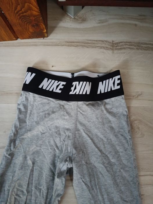 Legginsy Nike XS