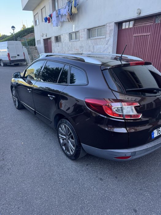 Carro sem nada apontar pronto andar