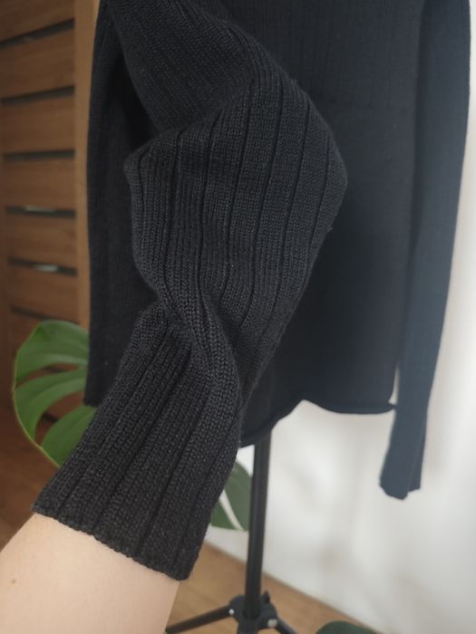 Czarny sweter Top Secret rozmiar M wełna 50%! Hot viral