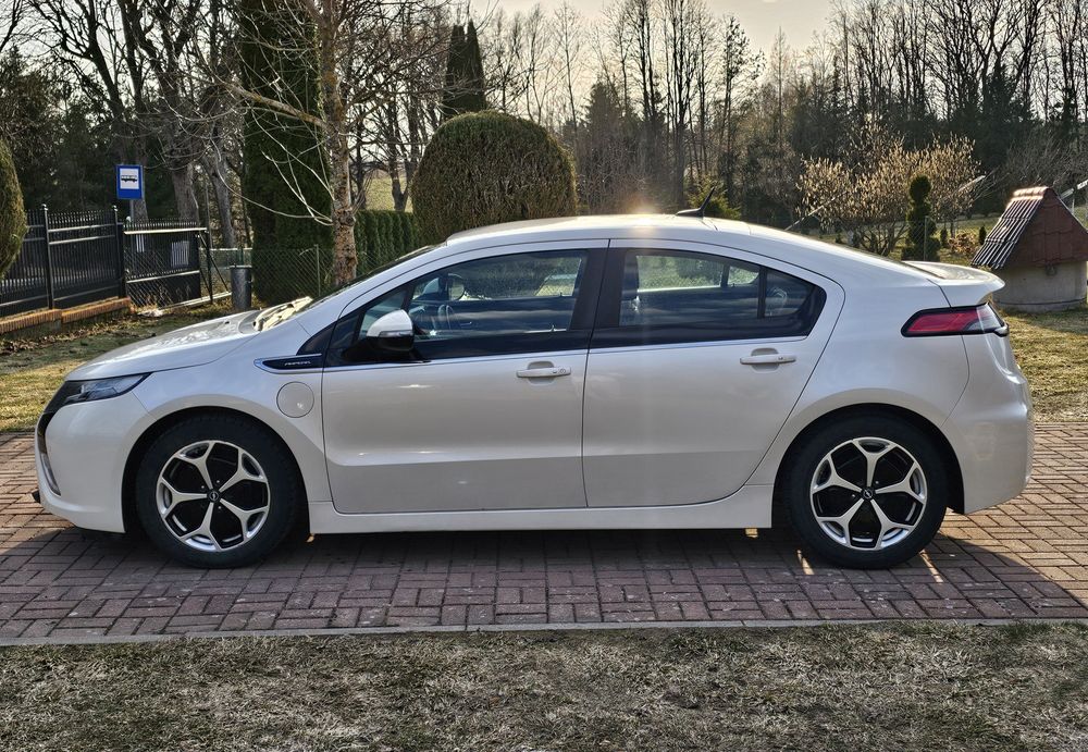 Opel Ampera - zasieg 70km PHEV - plug in hybrid - zamian