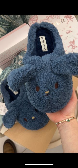 Тапки кімнатні жіночі. Тапочки зайці. Комнатные тапки. Капці домашні