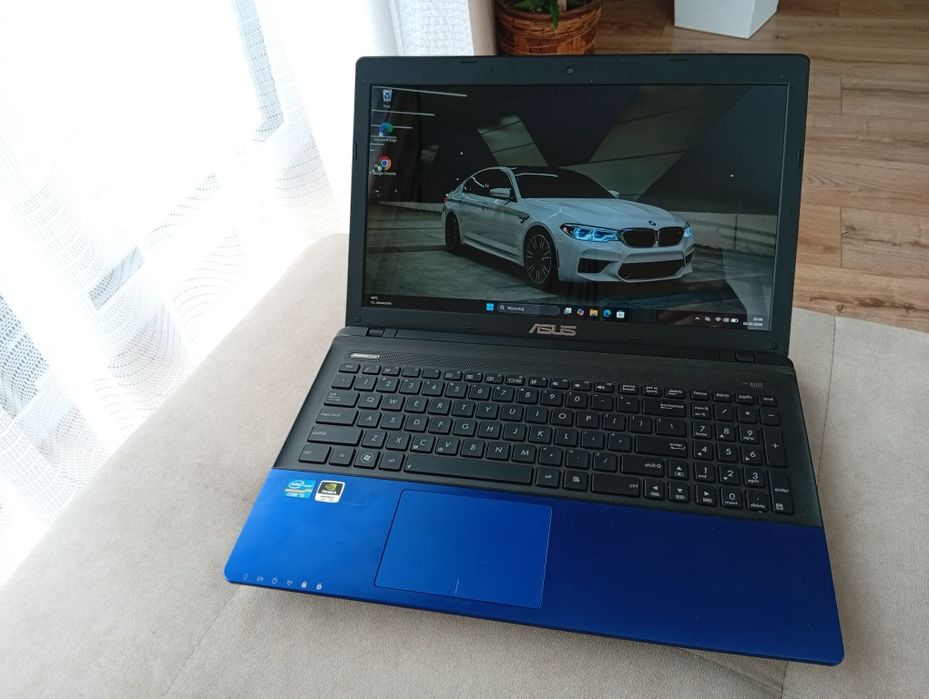 Laptop  i5 w pięknym kolorze SSD  Asus , bateria , ram 8gb