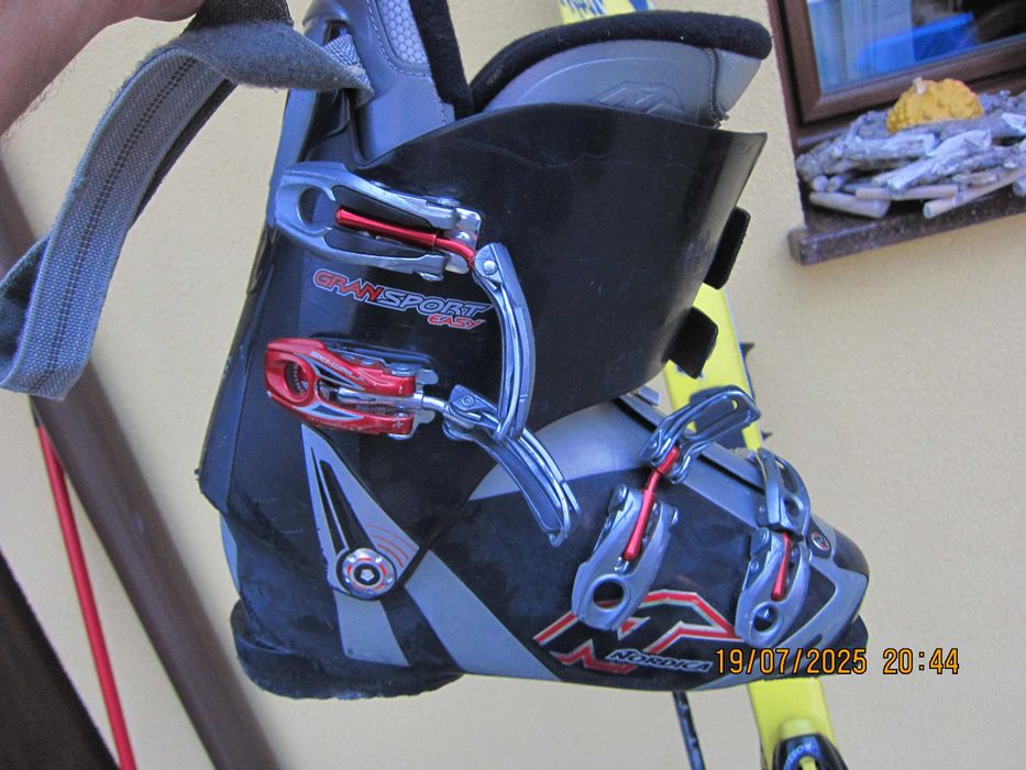 narty Rossignol , buty , kijki