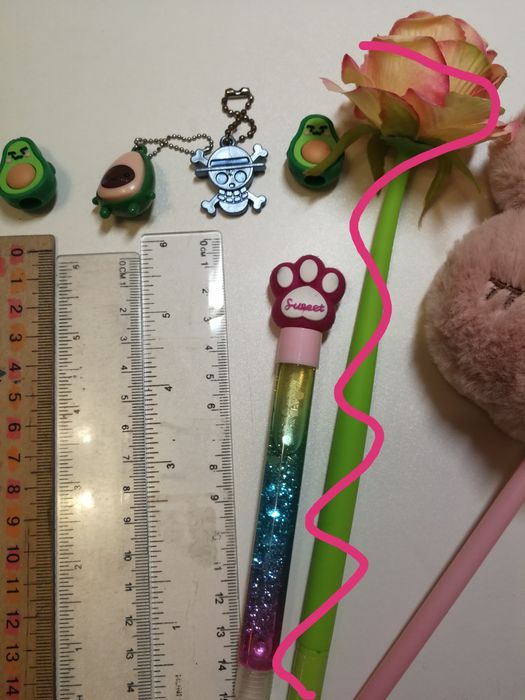 Набір канцтоварів для дівчинки, ручка зайчик, лінійки.