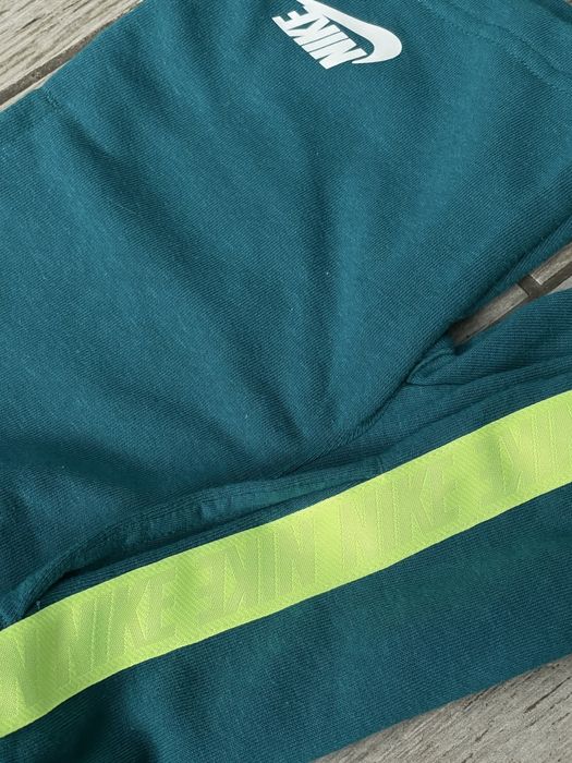 Продам дитячі Шорти nike