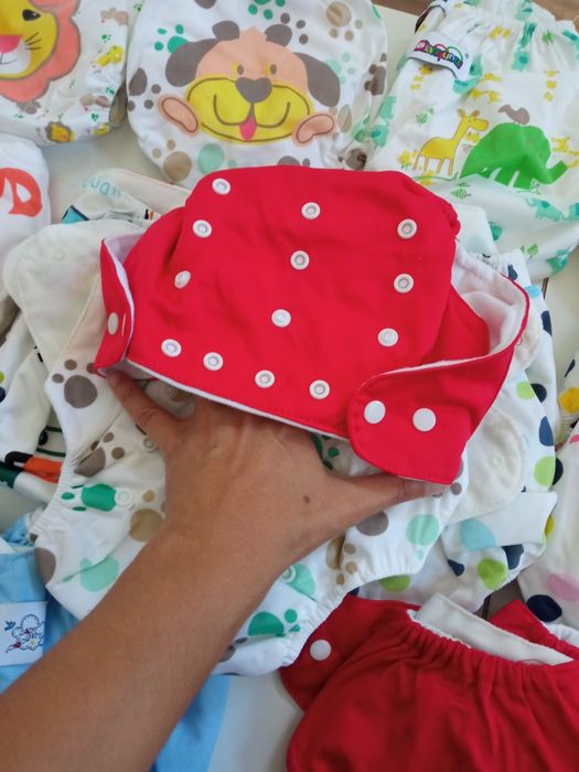 Fraldas reutilizáveis e absorventes