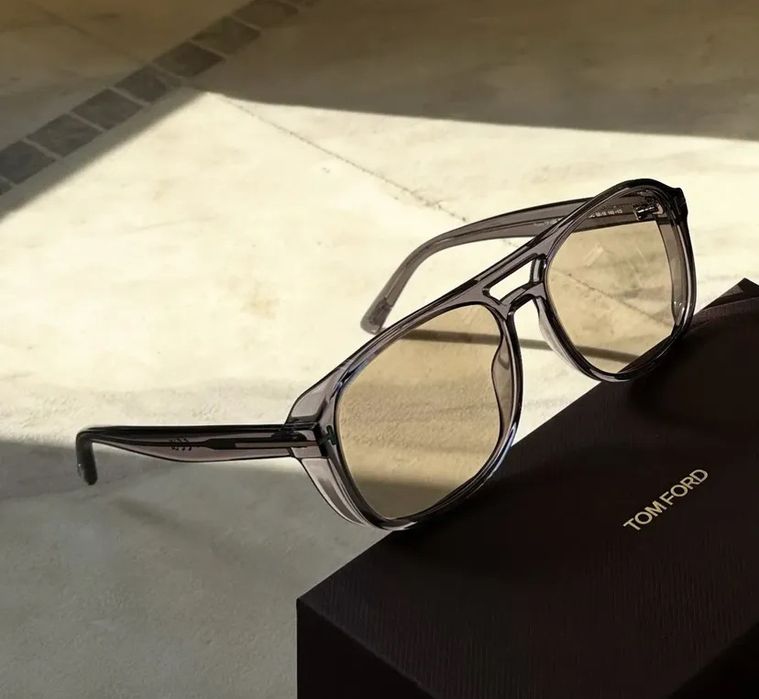 Сонцезахисні окуляри Tom Ford rosco fhotochromic FT1022