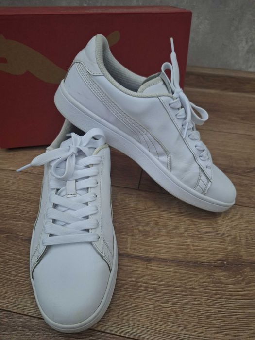 Шкіряні кросівки чоловічі бренду Puma Smash v2 L, розмір 41