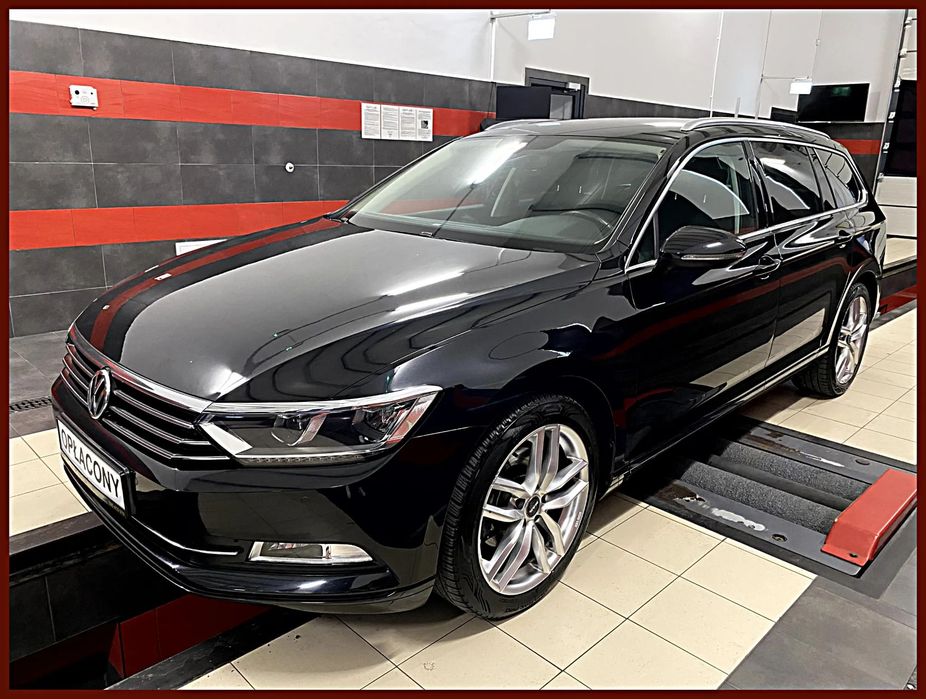 Volkswagen Passat Variant ledy bi-xenon nawigacja podgrzewane fotele automat lift