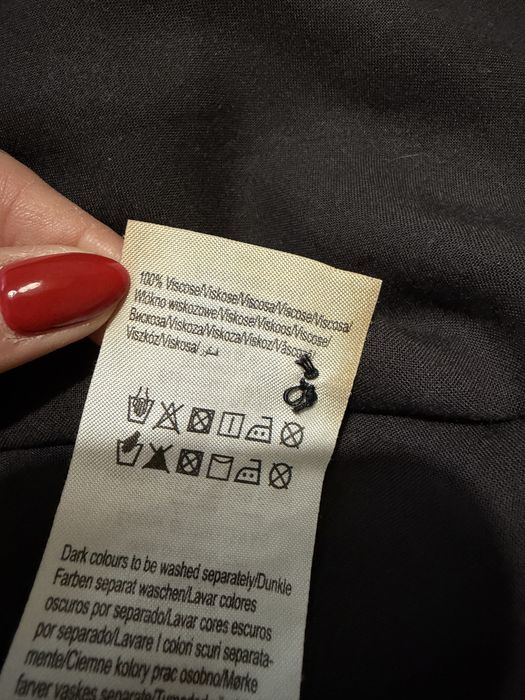 Sukienka wiskozowa Only z haftem – M