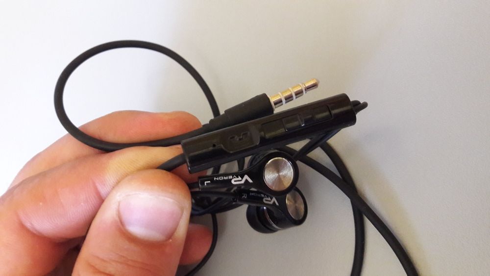 Наушники Veron Vr-01 Black samsung