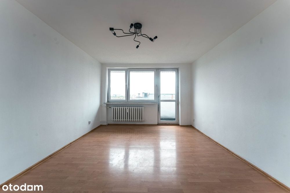 Przestronne mieszkanie z balkonem w centrum