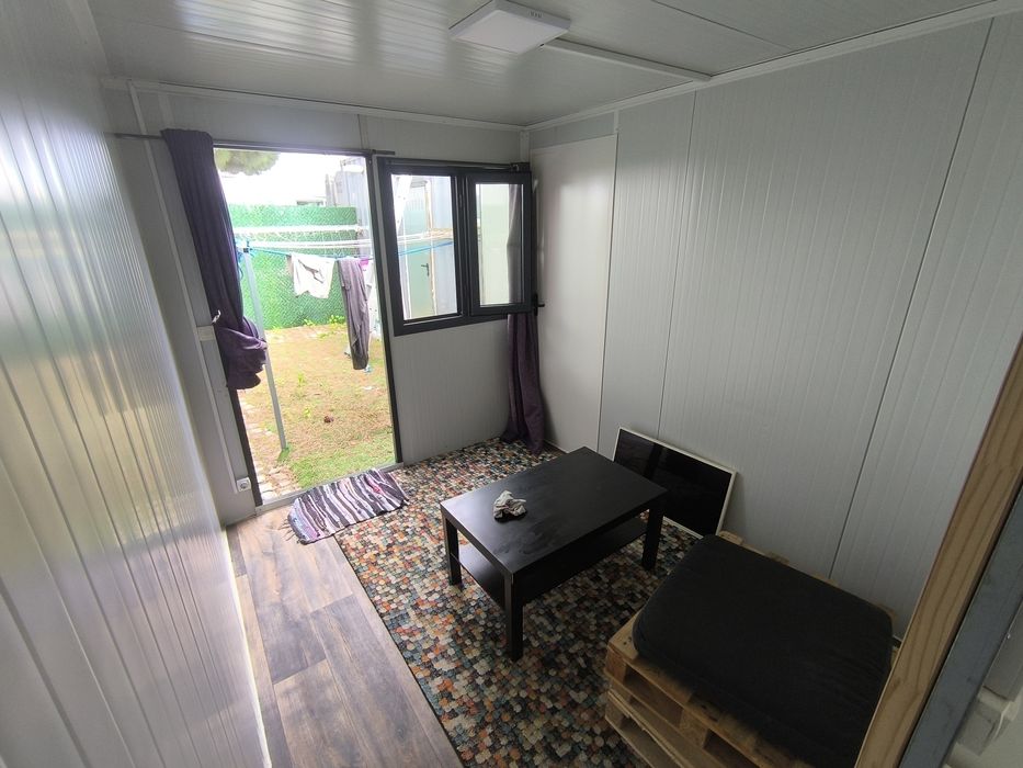 Contentor prefabricado 6x2,4m imitação pedra