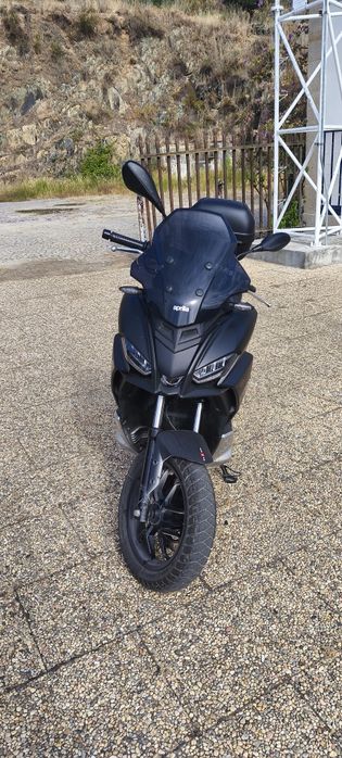 Scotter Aprilia sr gt 125