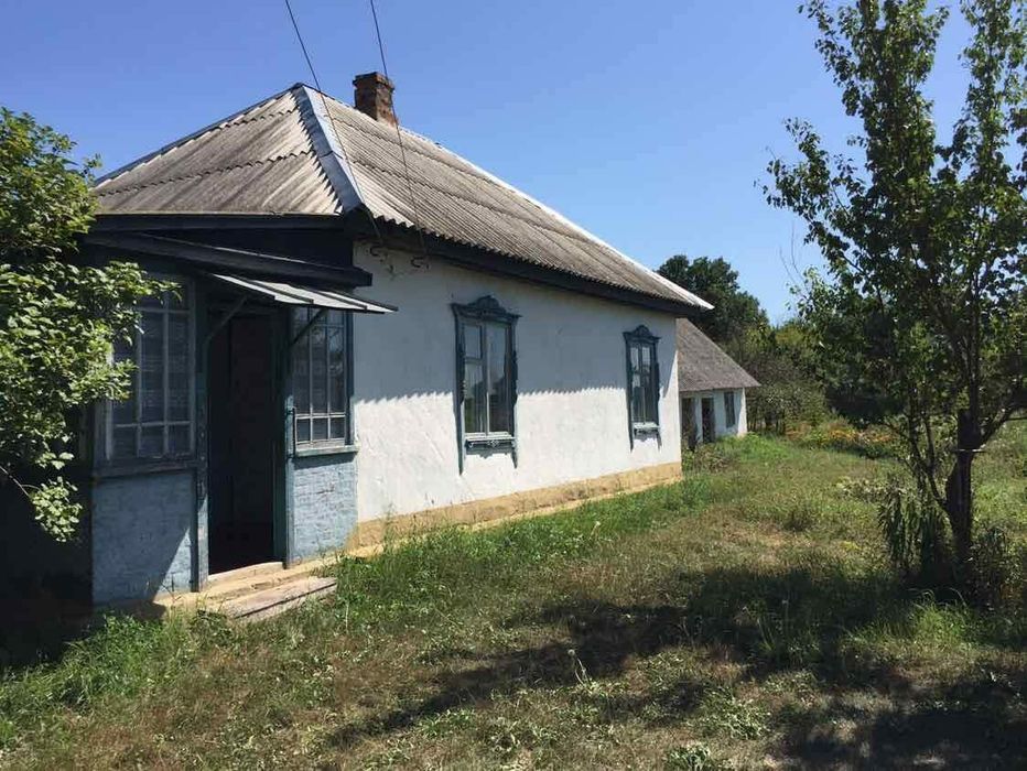 Продаж будинку в селі